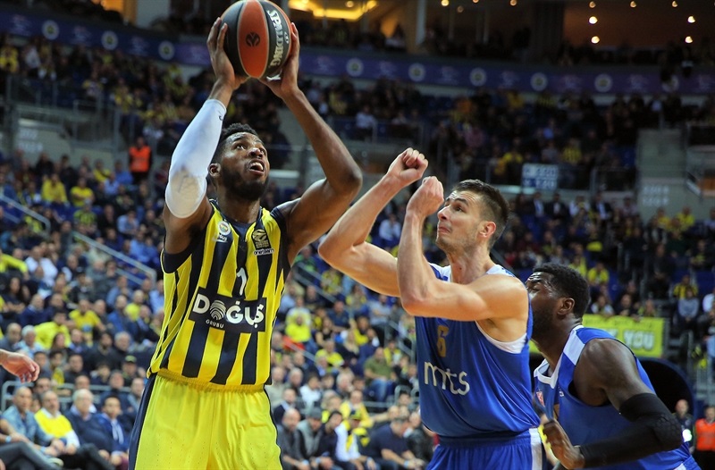 ПУТОВАЊА ОСТАВИЛА ТРАГ: Фенер угасио уморну Звезду